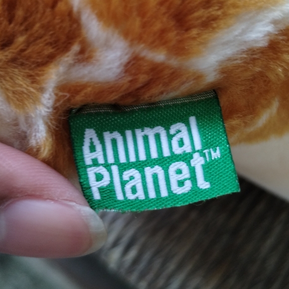 Kohls Cares Animal Planet Bashful Giraffe Plush Stuffed Animal Toy Sitting 12" - Picture 8 of 13